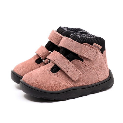 madi_barefoot_rosa_1.jpg