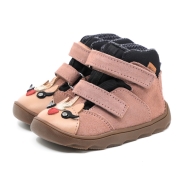 neko_barefoot_pony_rosa_1.jpg